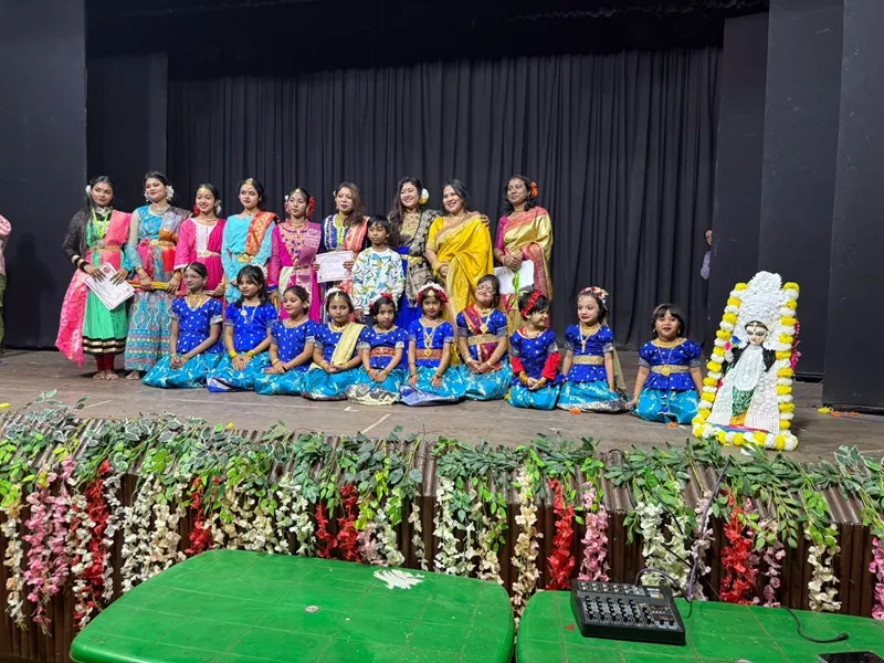 Stage group performance by Chhandam Dance Academy students Kolkata